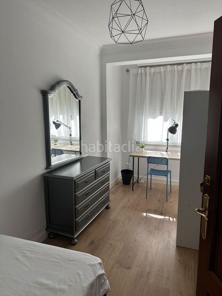 Foto b14be621-07ca-42fa-9226-1ce2406e5e25. Rent flat in Centro Ferrol