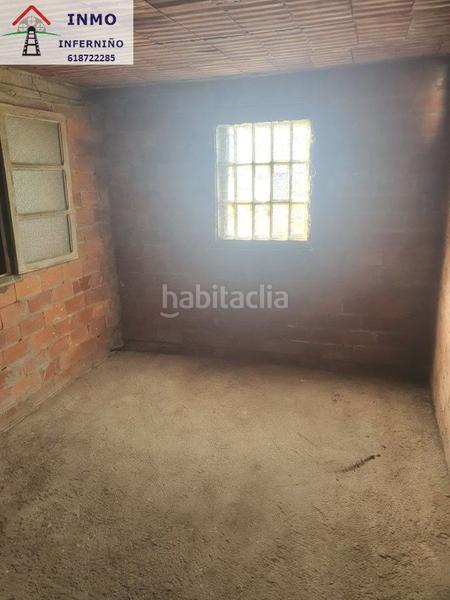 Foto 8cd55fd1-840d-41a9-a3aa-c280b8269793. Casa amb calefacció a A Malata - Catabois - Ciudad Jardín Ferrol