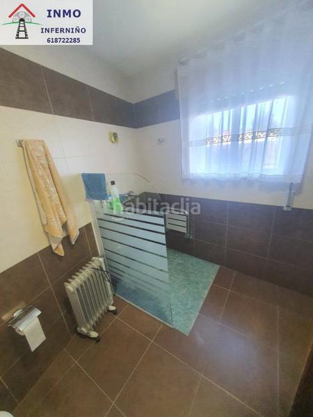 Foto a0b94ba3-578a-4ba7-bcc9-db0bea02480b. Casa amb calefacció a A Malata - Catabois - Ciudad Jardín Ferrol