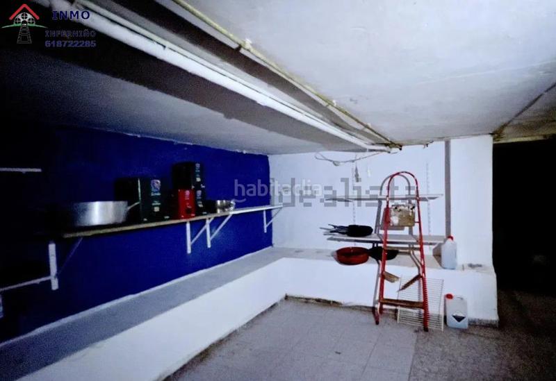Foto 46a454c6-84a6-4952-9b4f-c82986697d00. Local comercial a Fene