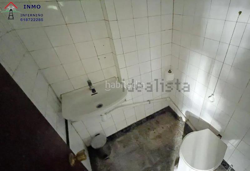Foto e36f66fc-aaf8-413f-890b-f90cd8f6d4cc. Local comercial a Fene