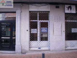 Location Local commercial à Porta Nova. Local com. en alquiler en inferniño.