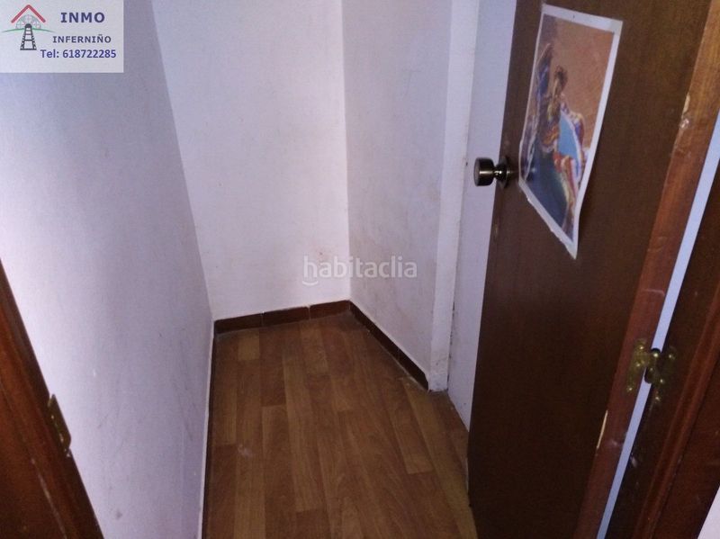 Foto 5c89eee2-def2-48e8-b3a4-fa7fd06b55df. Local comercial a Rianxo
