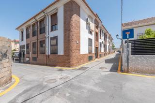 Pis  Calle arrayanes. Piso de 3 dormitorios en ogíjares