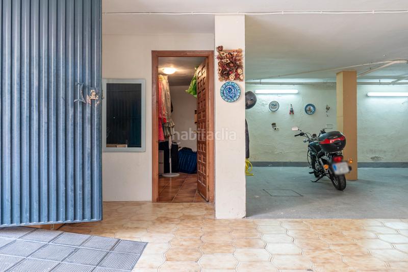 Foto 0d7da29b-9d7b-4dbe-8c0f-255bb1bd21cb. Chalet  en una planta en la zubia en La Zubia Ciudad Zubia (La)