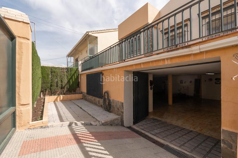 Foto 415f3451-afc3-4d1e-abaf-0abd2255c3e9. Chalet  en una planta en la zubia en La Zubia Ciudad Zubia (La)