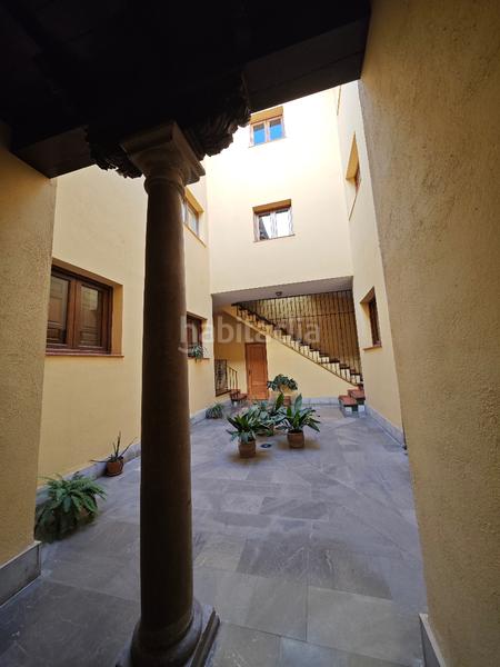 Foto 67c83ab2-0c6f-4ee0-81c6-bbebef0c76d8. Apartament a calle tendillas de santa paula 11 a Granada