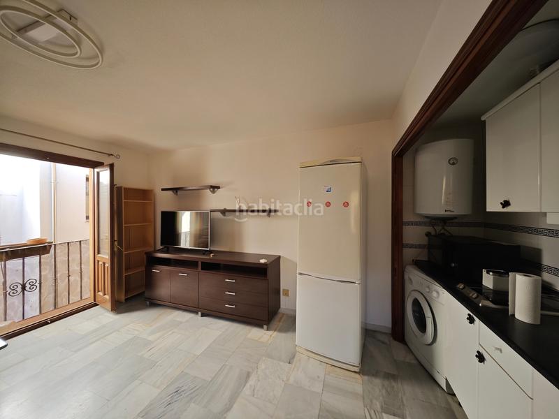 Foto bc892017-a1a8-43d4-89f8-d9cfe614cb1c. Apartament a calle tendillas de santa paula 11 a Granada