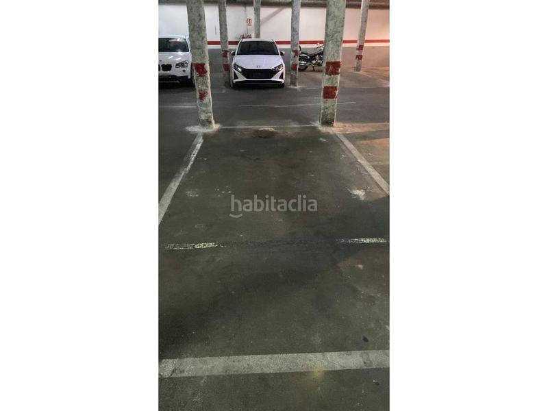 Foto c7493bd3-1b01-44da-9b98-9fb5e9250d46. Aparcament cotxe a Riu Nord Santa Coloma de Gramenet