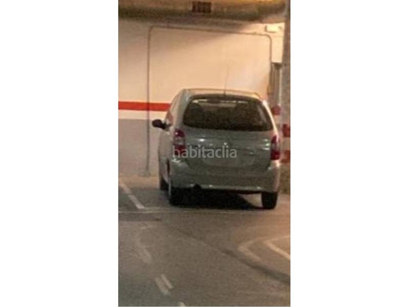 Foto c7cb38e3-4fb4-40d7-b05d-592b6438dae1. Aparcament cotxe a Riu Nord Santa Coloma de Gramenet