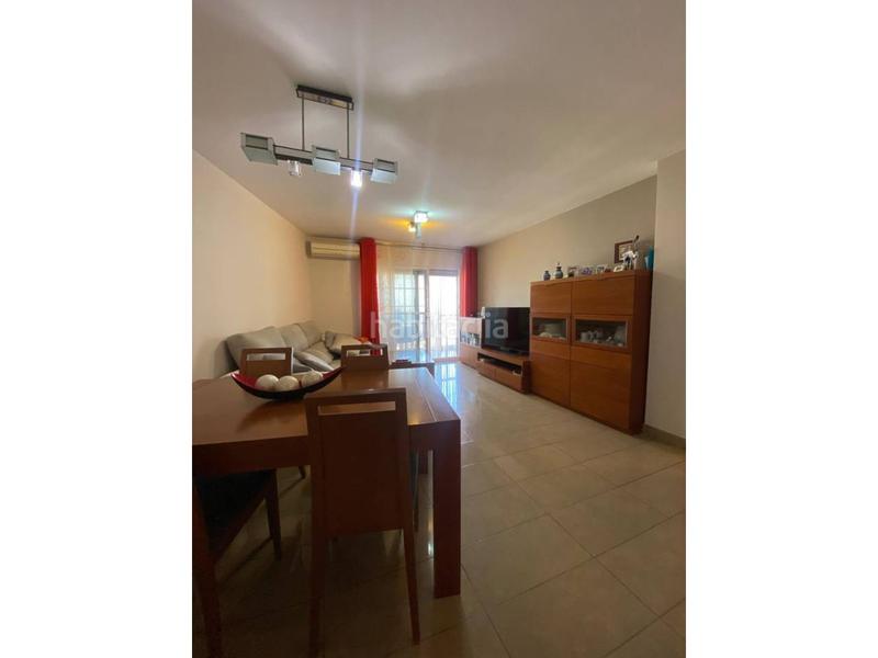 Foto 06ec0554-d647-42f3-89a7-5d70d7a50b15. Flat with heating in Santa Rosa Santa Coloma de Gramenet