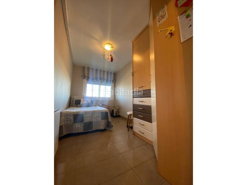 Foto 77740912-6bc6-455a-ac2b-8a525bea4783. Flat with heating in Santa Rosa Santa Coloma de Gramenet