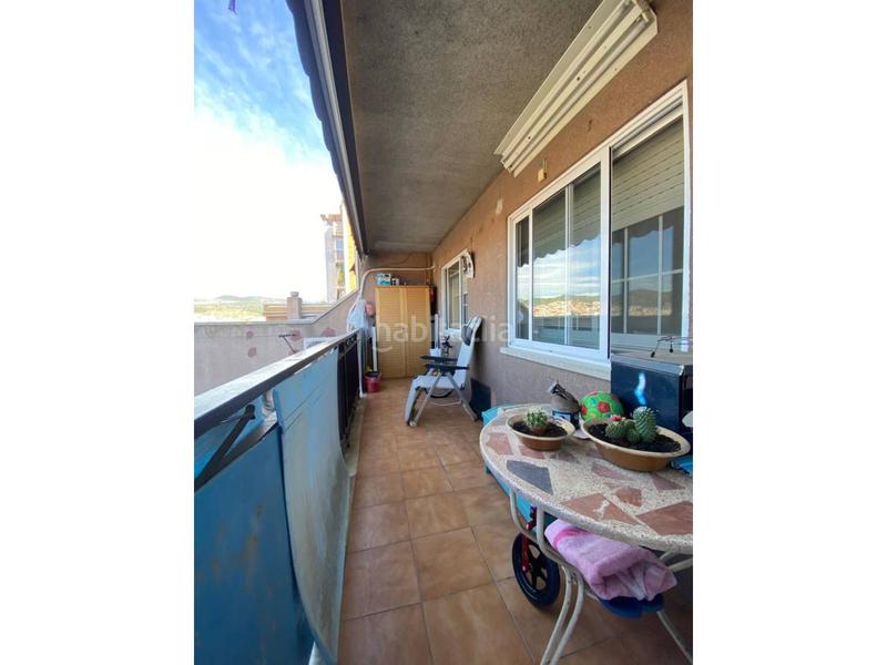 Foto f513cb31-e684-4550-846d-3c236376f1cd. Flat with heating in Santa Rosa Santa Coloma de Gramenet