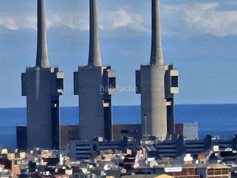 Foto 2969a57e-f75c-40a6-be5d-5b4d5246727a. Piso oportunidad! tríplex con vistas al mar en Prosperitat Barcelona