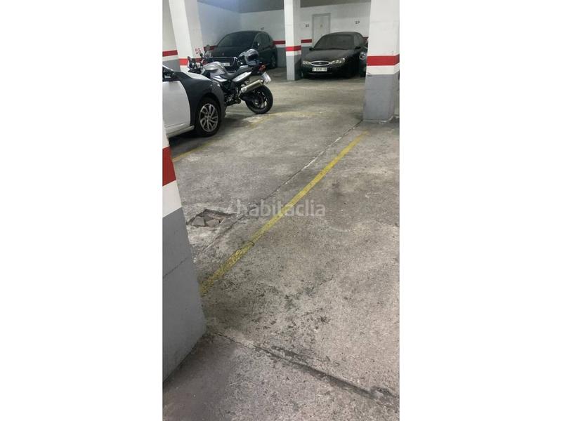 Foto fc859143-4a1b-437b-b5ef-d973f1d9f158. Aparcament cotxe a santa rosa 19 a Riu Nord Santa Coloma de Gramenet