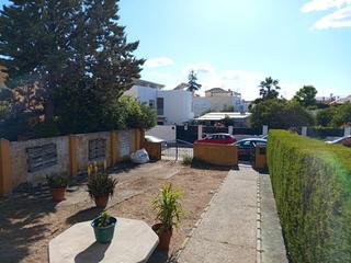 Casa a schiera en Valencina de la Concepcin. Casa adosada en centro