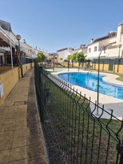 Casa a schiera en Coria del Ro. Casa adosado en coria del rio