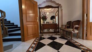 Casa adossada a Oliva Pueblo. Se vende casa de 7 habitaciones en oliva