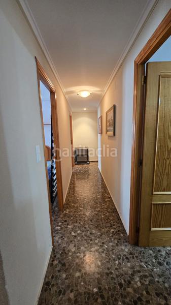 Foto b386953f-b8df-4b77-9f1f-d7f17c07234c. Pis a Oliva pueblo Oliva