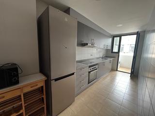 Location Duplex à Oliva Pueblo. Se alquila piso 3 habitaciones