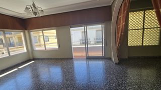 Appartement  Carrer de les monges clarisses 14. Se vende piso 4 habitaciones