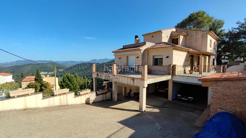 Foto f31674ee-fe8a-4f5e-a881-b4897e674511. Chalet en Oliva pueblo Oliva