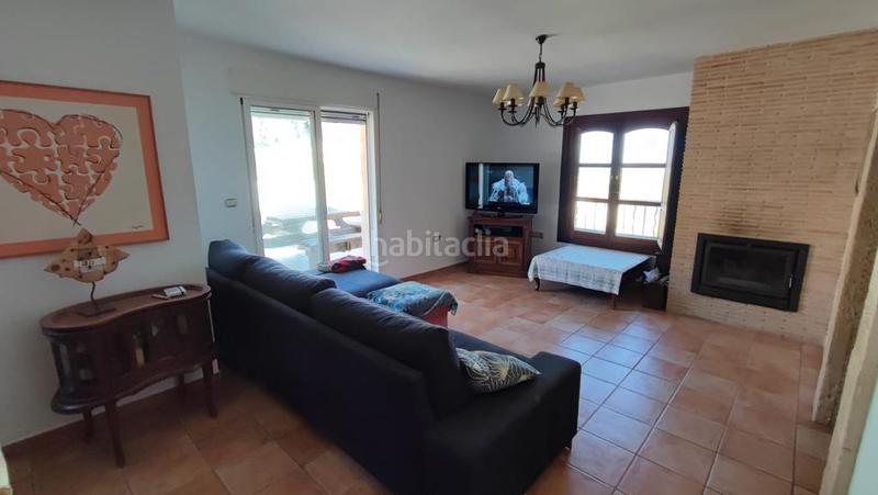 Foto b9ec001a-6206-48ae-9899-77ae4b299280. Xalet amb aparcament a Oliva pueblo Oliva