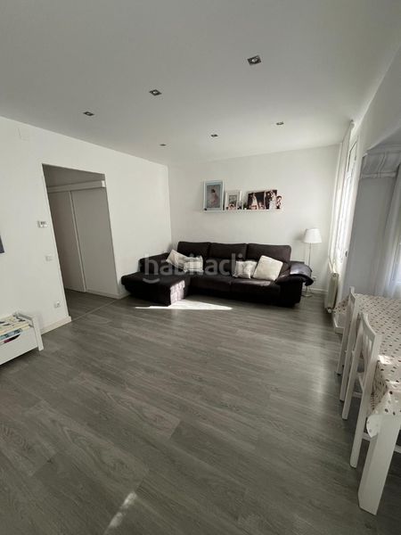 Foto a92a1a8d-d993-4bdb-b09d-ce86d9737290. Flat with heating in Collblanc Hospitalet de Llobregat (L´)