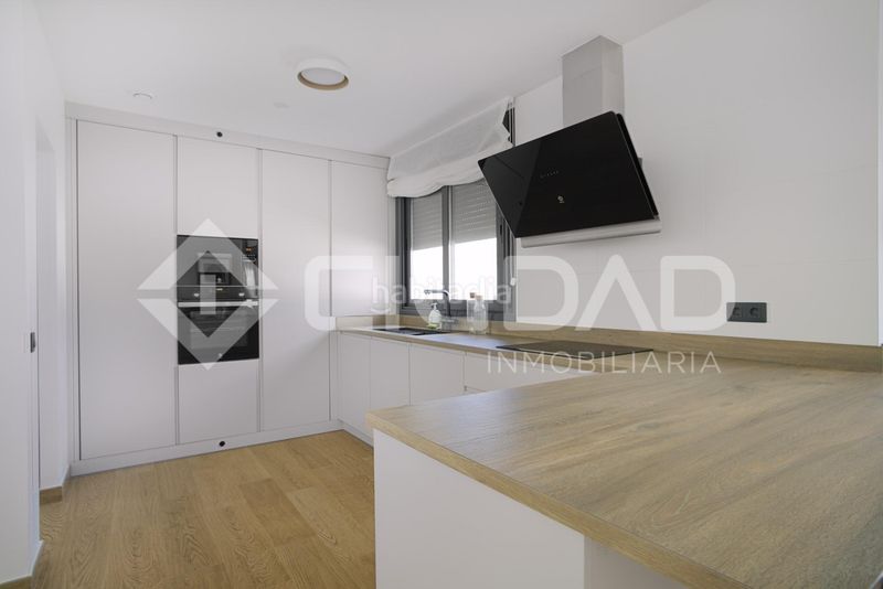 Foto 8087b520-5b12-4616-a870-b486b55ed810. Casa amb aparcament a Oromana Alcalá de Guadaira