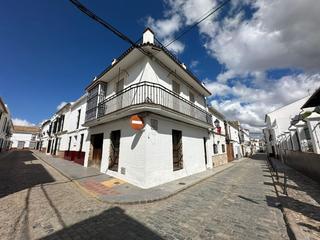 Casa a Puebla de Cazalla (La). Fantástica vivienda en calle fabrica!