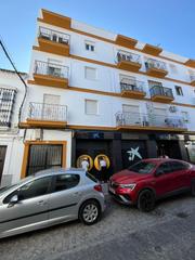 Pis a Puebla de Cazalla (La). Amplio piso en el centro con 3 habitaciones