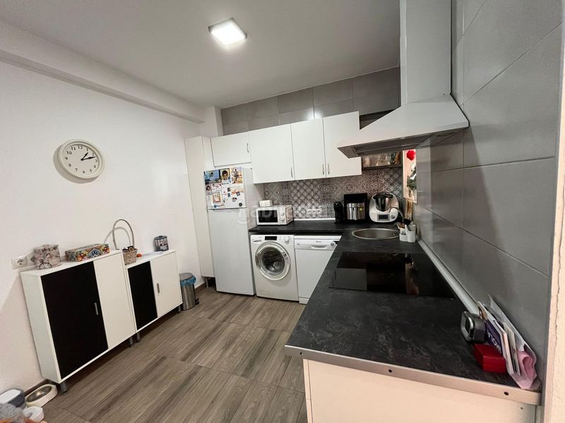 Foto 5ca0f23b-f47d-4918-babf-fcdcd9f0ef65. Casa a Puebla de Cazalla (La)