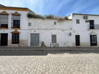 Maison à Osuna. Gran oportunidad casa de 296 m2 con patio, cochera y salida a do