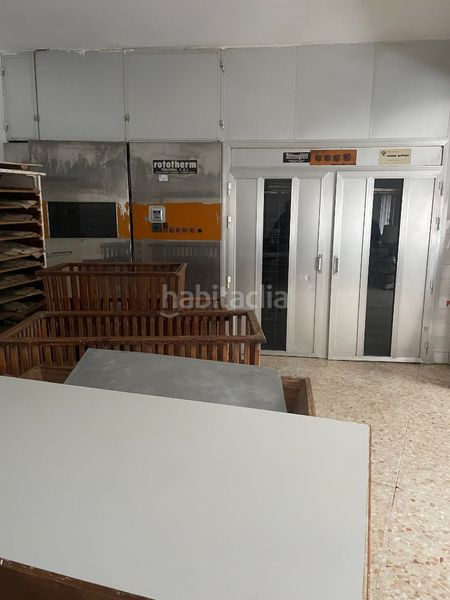 Foto 9b92dd28-cab6-4219-b302-ed982134590f. Lloguer local comercial a Meis