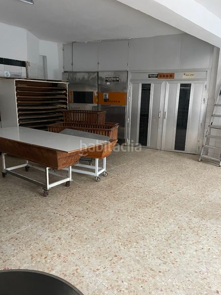 Foto 9cc6b814-c4f4-4e74-81cc-6cc938f15037. Lloguer local comercial a Meis