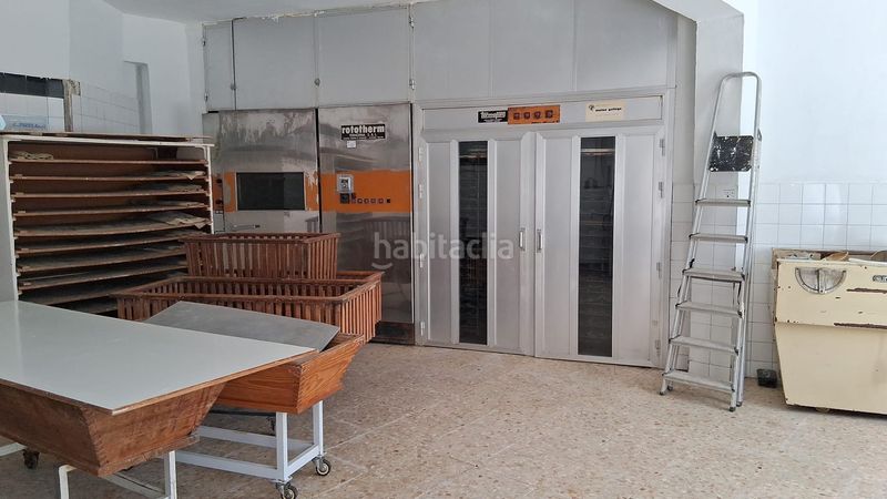 Foto bd862e54-9ca5-4bc5-aee5-930347366540. Lloguer local comercial a Meis