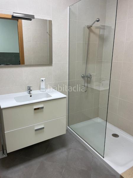 Foto 0376ab3d-49a8-4b1b-8f74-6622007f40bb. Local comercial amb calefacció a Camelias - Pi y Margall Vigo
