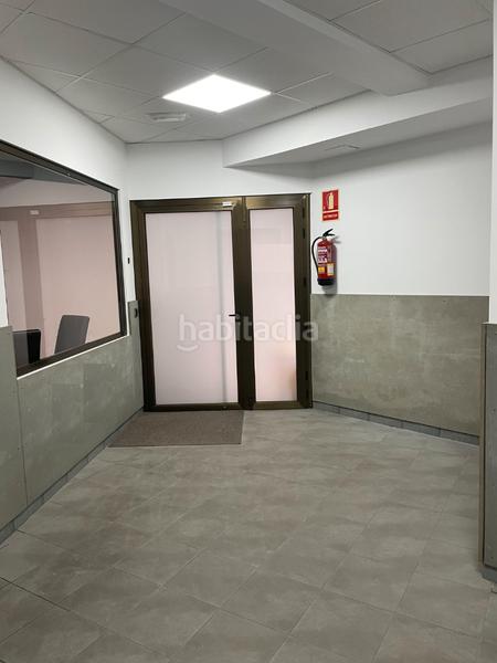 Foto 9c8ef00b-974a-4231-99dc-15de4a16225f. Local comercial amb calefacció a Camelias - Pi y Margall Vigo