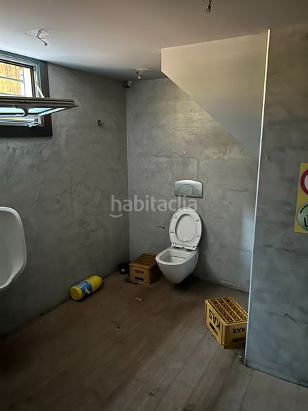 Foto fba8e4f4-d2aa-4dd0-a6e3-f64af550ec0c. Rent business premise in Plaza Independencia Vigo
