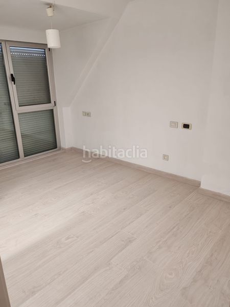 Foto 3fa42b14-1ab4-4ddf-a0b8-d9b9d372a1ef. Dúplex duplex en Sada