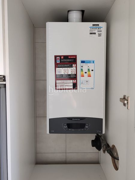 Foto 4b7604dd-e742-49f4-aa91-2a53df4362f0. Dúplex duplex en Sada