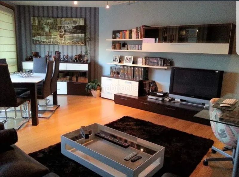 Foto 45a8dbec-eaa9-48c9-b284-745fa88a0eaa. Pis amb aparcament a Ponteareas