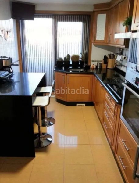 Foto af8cc6bf-6864-4715-b3e7-eb0c3f674150. Pis amb aparcament a Ponteareas