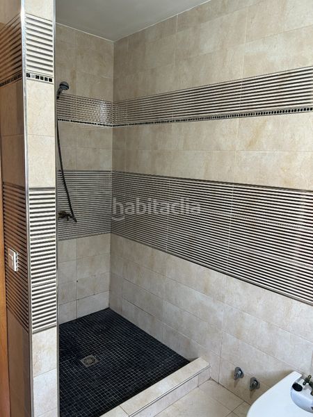 Foto b5b57073-5853-4113-9ee1-90416ff605e0. Casa amb calefacció aparcament a Tomiño