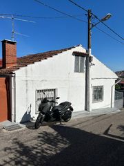 Casa pareada  Rúa de naia. Casa pareada en naia lavadores