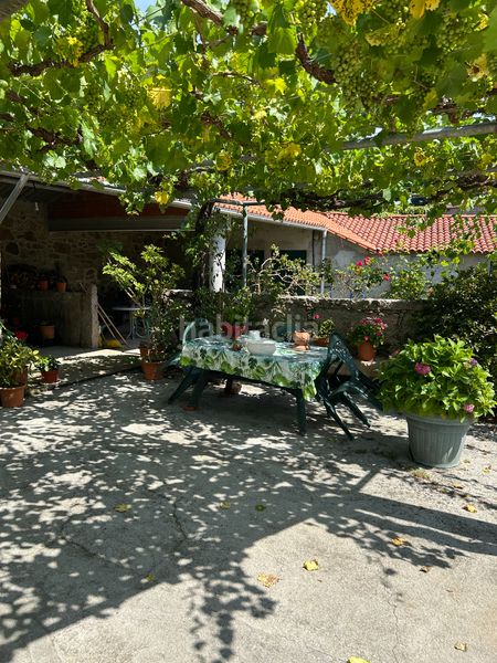 Foto e83b6a68-7044-4a5e-9707-ed0837d63c86. Casa amb xemeneia piscina a Meis