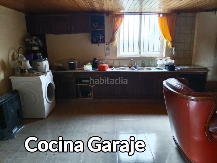 Foto a91a3ac1-d2d6-404f-b633-80d6aaf545f5. Casa amb calefacció a Beariz