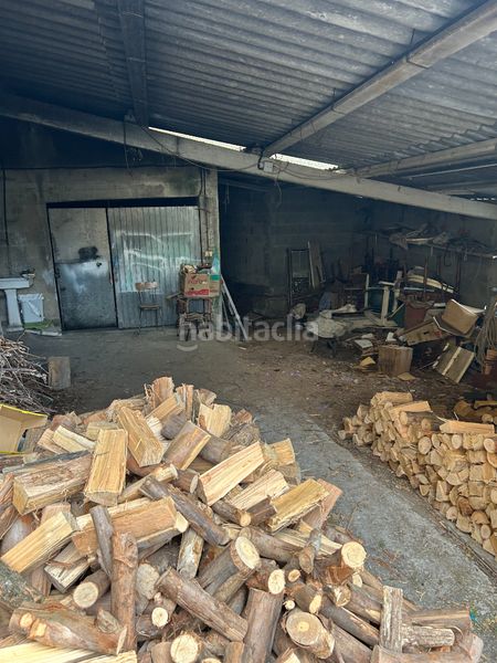Foto 506bbca7-f785-4d27-b407-229b81b15a84. Casa amb xemeneia aparcament a Moaña