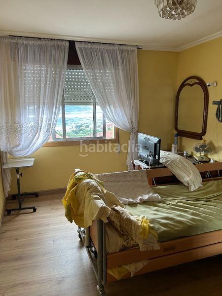 Foto 8c7b6f02-c972-4805-98fc-7640c9166b9e. Casa amb xemeneia aparcament a Moaña
