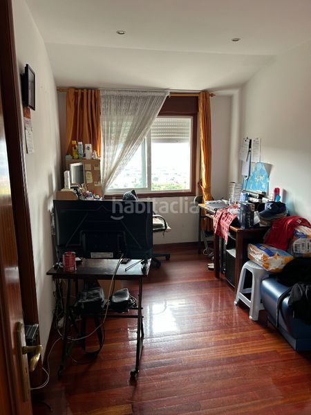 Foto a5244be9-c80b-42c7-916c-da3cb9042991. Casa amb xemeneia aparcament a Moaña